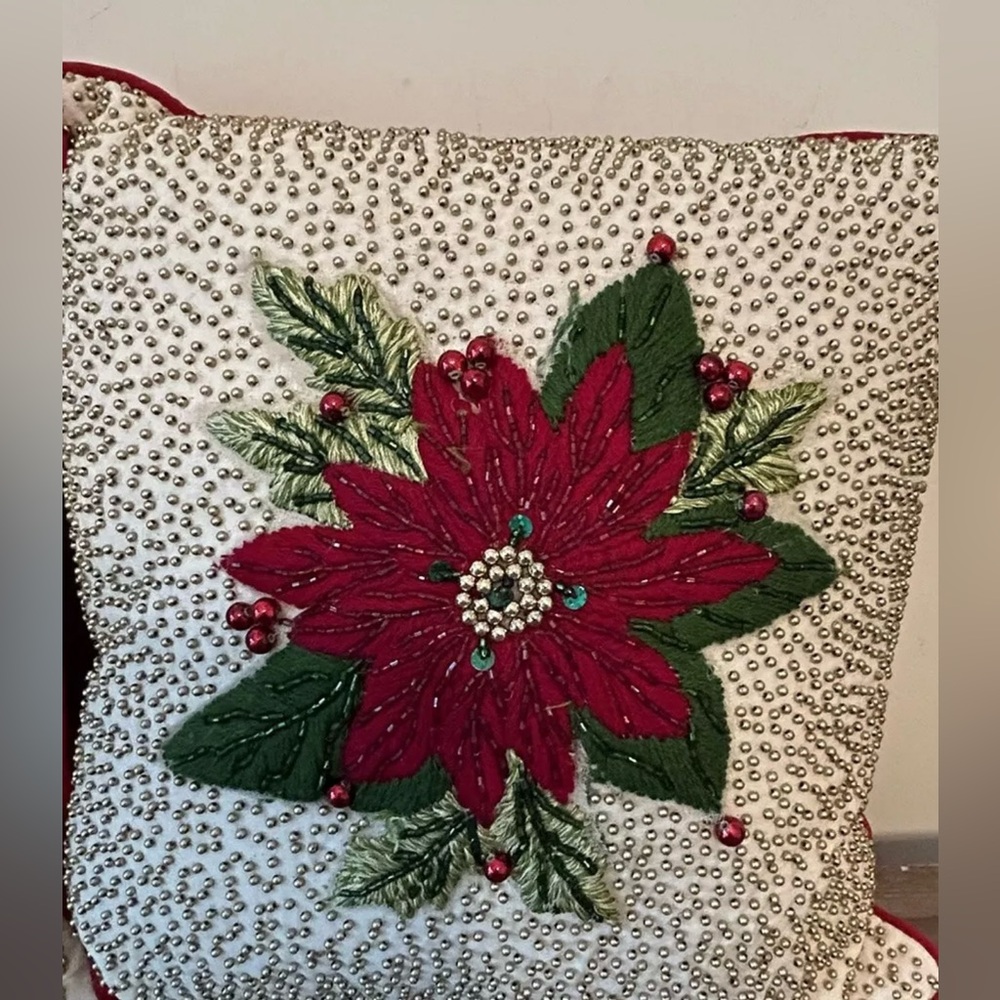 Christmas decor 2 12”‎ Poinsettia Beaded Sequin Sewn throw pillows With Zippers